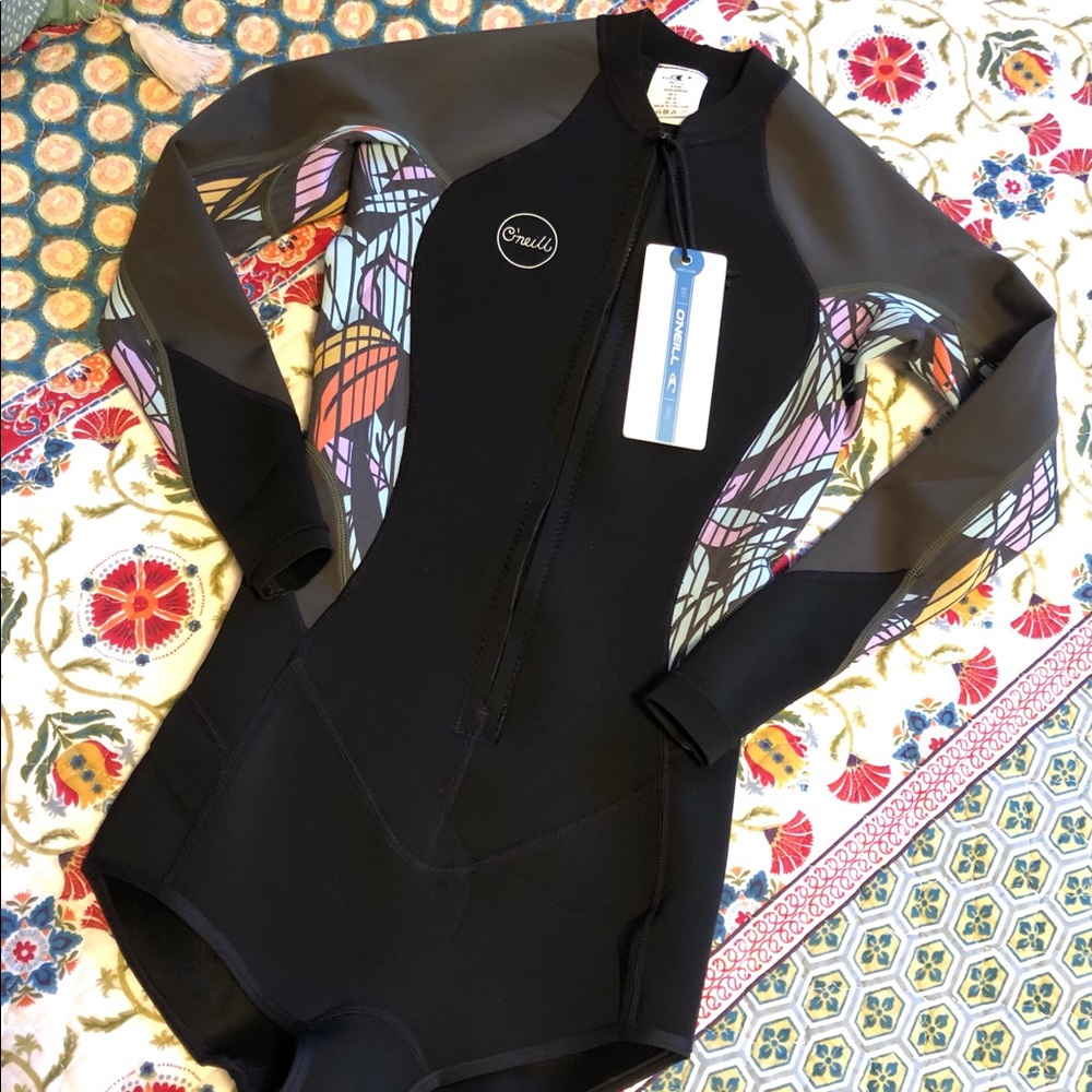 New with Tags O’Neill 2020 Bahia LS Shorty Wetsuit 2/1mm Sz 4